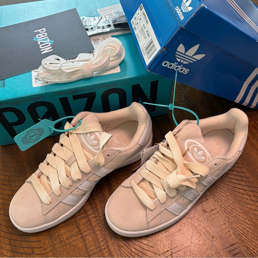 Adidas Campus 00s Wonder White Gum Women’s US 11 or Men’s US 9